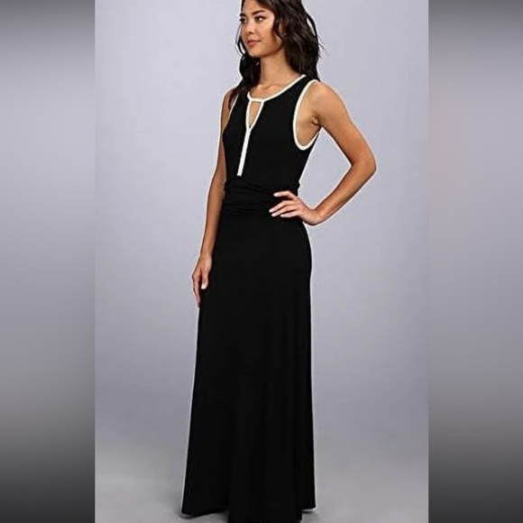 Vince Camuto Dresses & Skirts - Vince Camuto Plus Size Sleeveless Keyhole Maxi Dress In Black | Lyst 2X